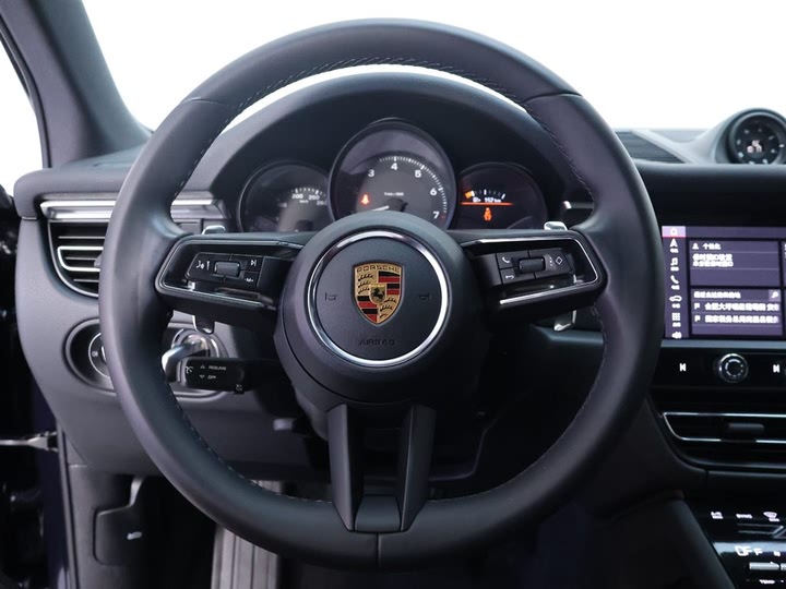 Фото 18 - Porsche Macan