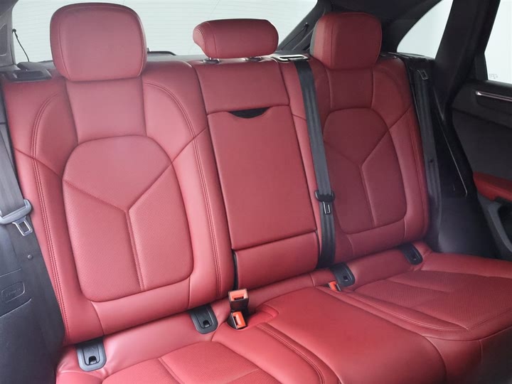 Фото 24 - Porsche Macan