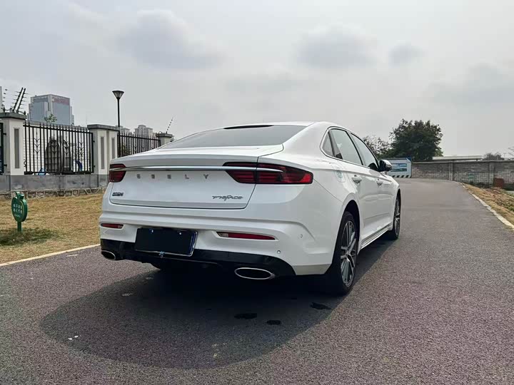 Photo 11 - Geely Preface