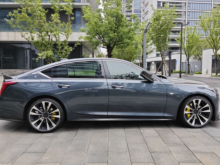 Фото 8 - Cadillac CT5