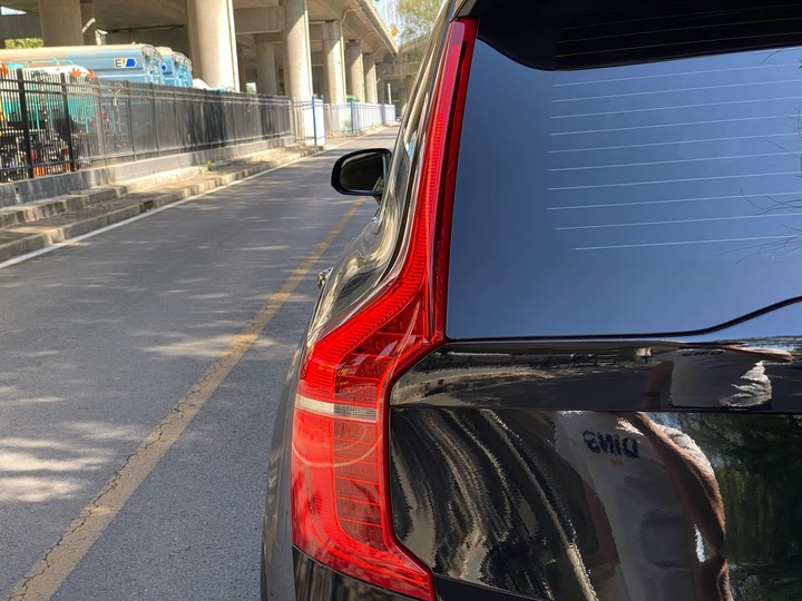 Фото 11 - Volvo XC90 Hybrid