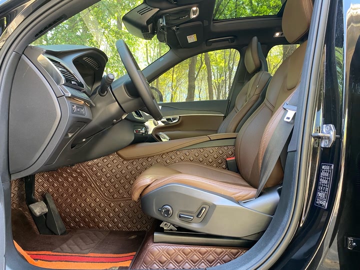 Фото 19 - Volvo XC90 Hybrid