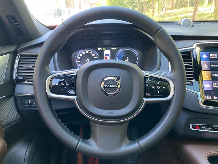 Фото 20 - Volvo XC90 Hybrid