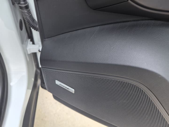 Фото 10 - Porsche Cayenne