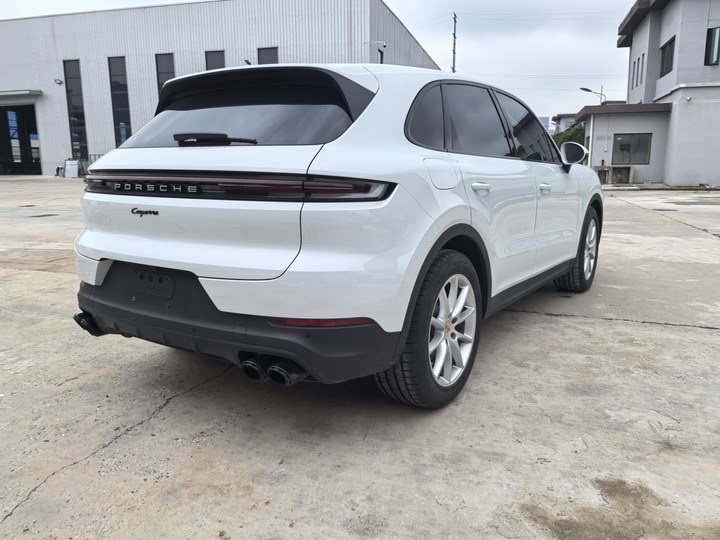 Фото 3 - Porsche Cayenne