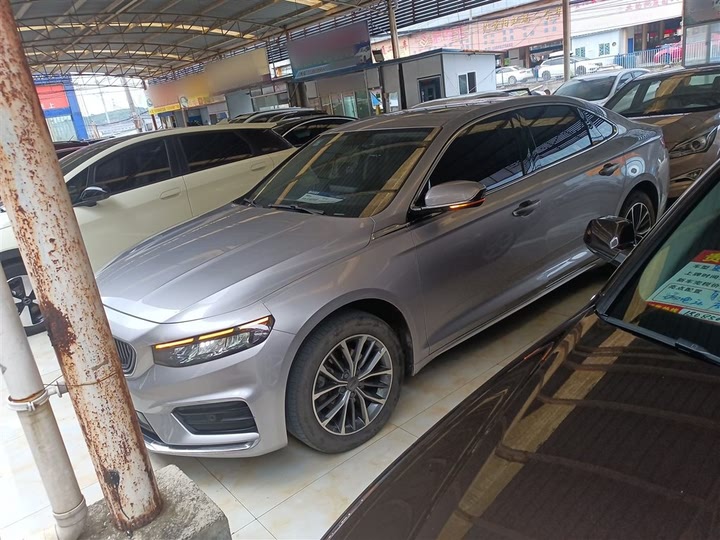 Фото 1 - Geely Preface