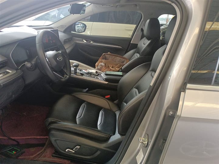 Фото 15 - Geely Preface