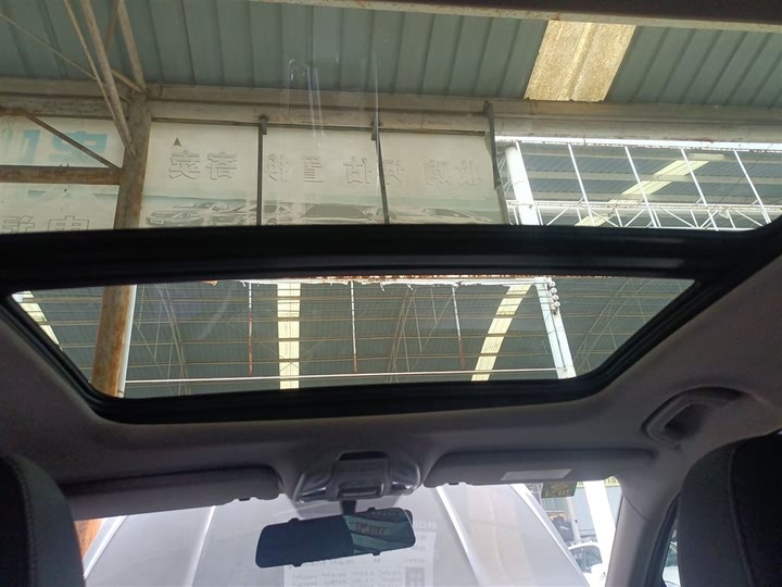 Фото 18 - Geely Preface