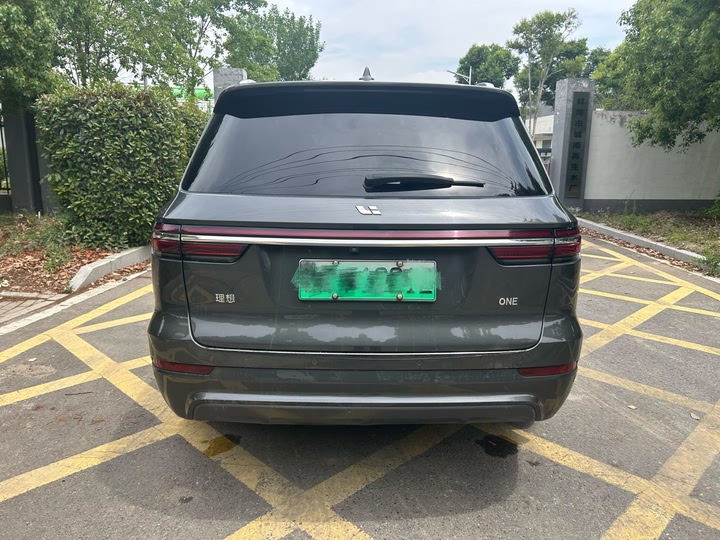 Фото 5 - LiXiang One