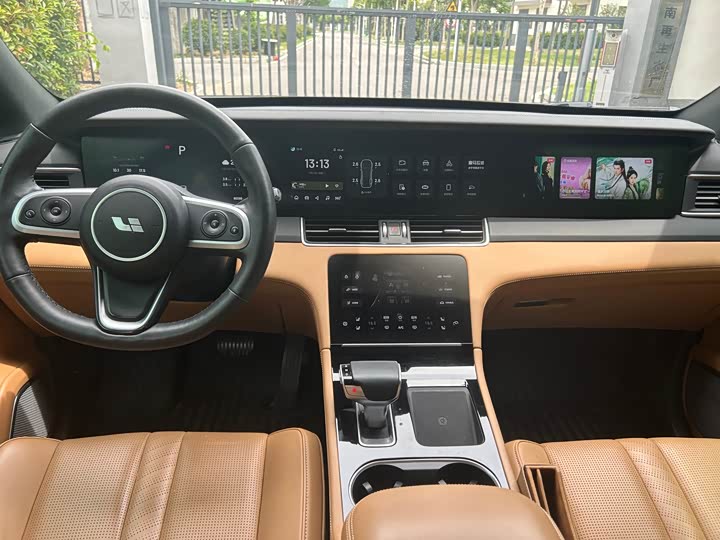 Фото 8 - LiXiang One