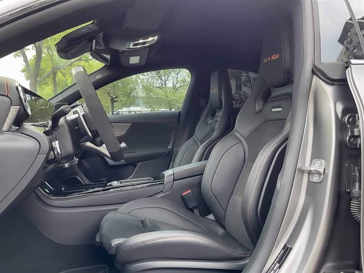 Фото 8 - Mercedes-Benz CLA-Class AMG