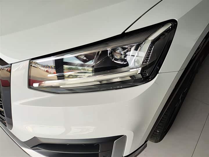 Фото 24 - Audi Q2L