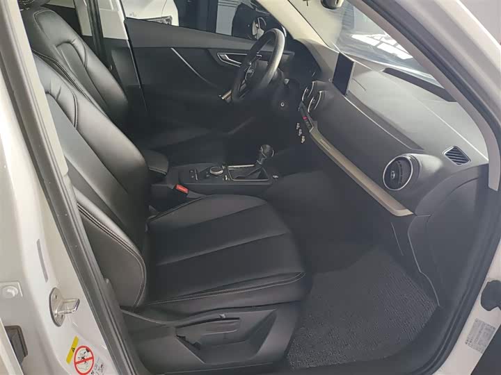 Фото 25 - Audi Q2L