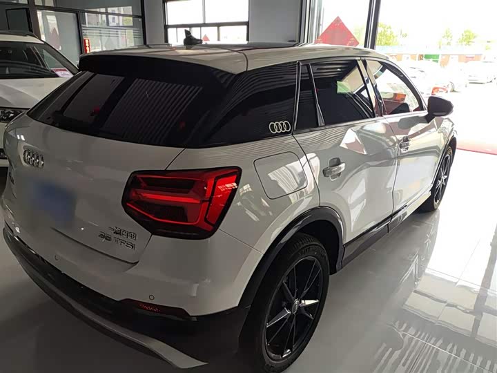 Фото 7 - Audi Q2L