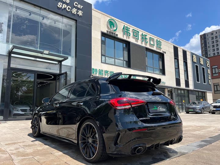 Фото 14 - Mercedes-Benz A-Class AMG