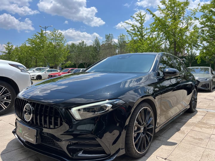 Фото 18 - Mercedes-Benz A-Class AMG