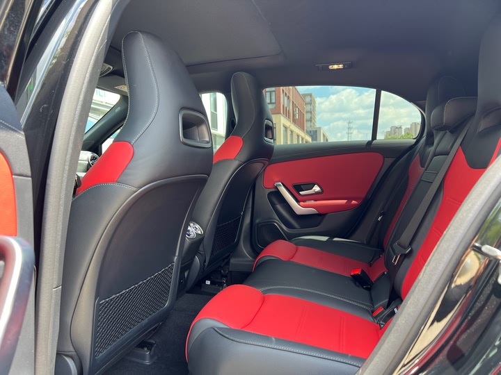 Фото 8 - Mercedes-Benz A-Class AMG