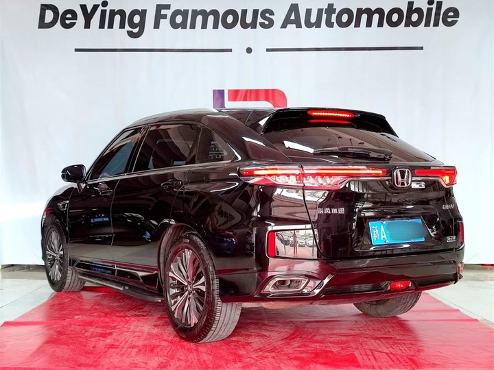 Фото 6 - Honda UR-V