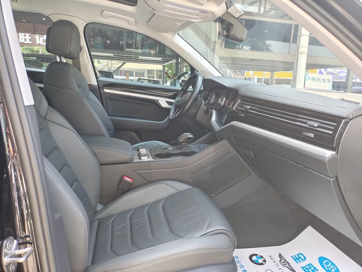 Фото 6 - Volkswagen Touareg