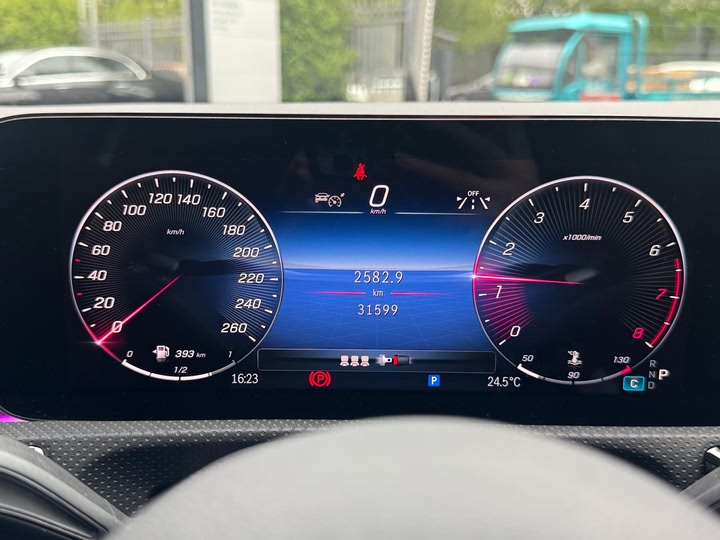 Фото 7 - Mercedes-Benz A-Class