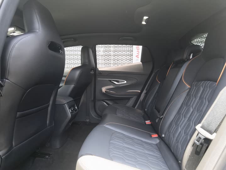 Фото 20 - Changan UNI-T