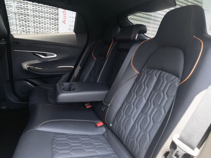 Фото 21 - Changan UNI-T