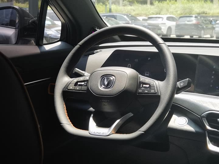 Фото 23 - Changan UNI-T