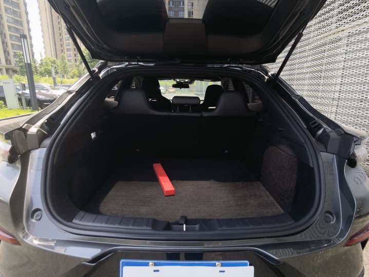 Фото 26 - Changan UNI-T