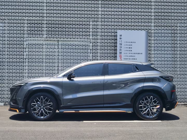 Фото 6 - Changan UNI-T