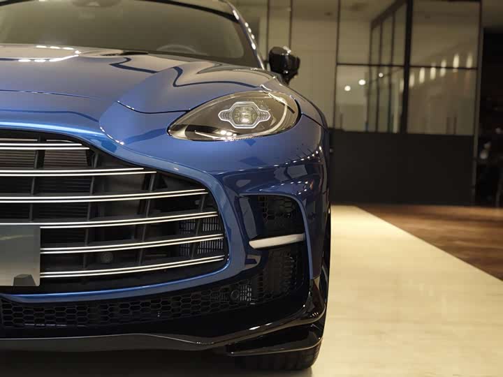 Фото 5 - Aston Martin DBX