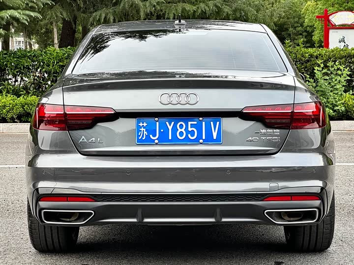 Фото 6 - Audi A4L