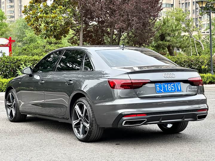 Фото 7 - Audi A4L