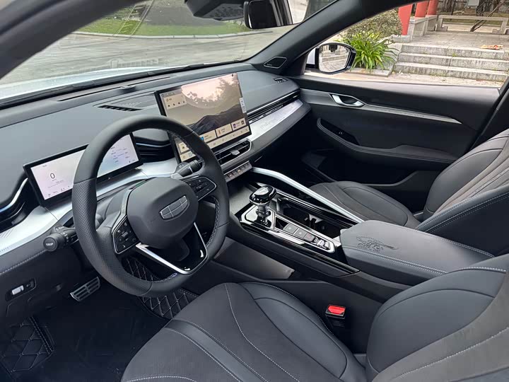 Photo 14 - Geely Preface