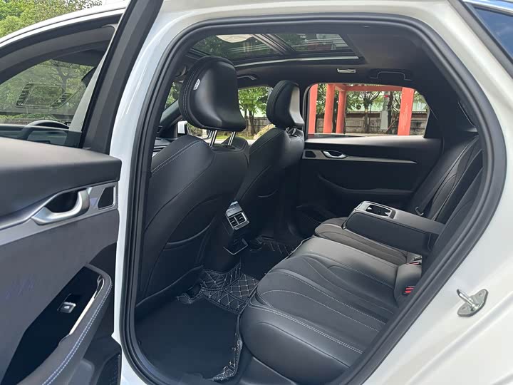 Photo 16 - Geely Preface