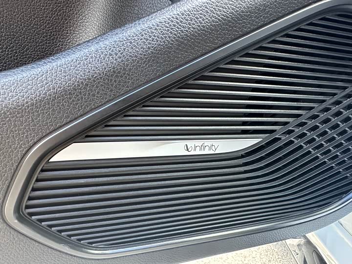 Photo 22 - Geely Preface