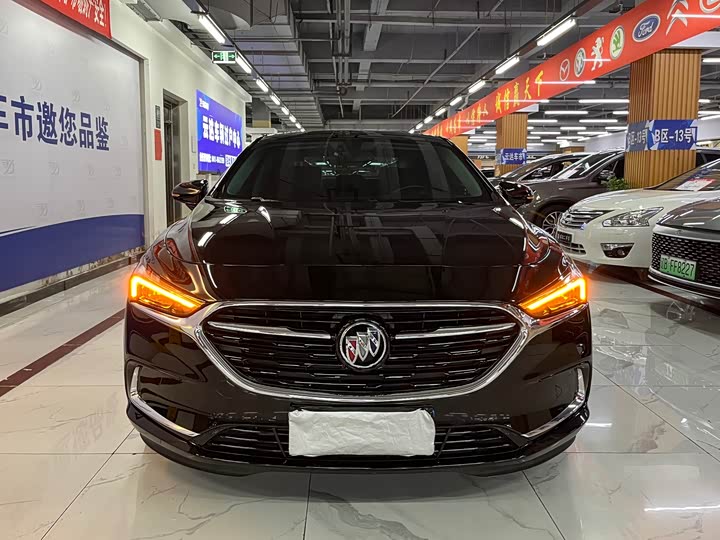 Фото 1 - Buick LaCrosse