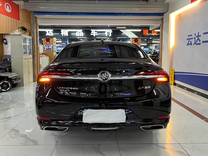 Фото 4 - Buick LaCrosse