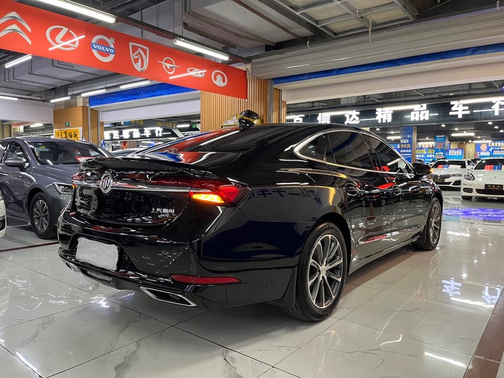 Фото 5 - Buick LaCrosse