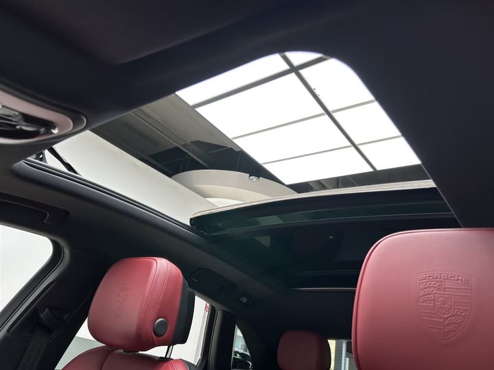 Фото 11 - Porsche Macan