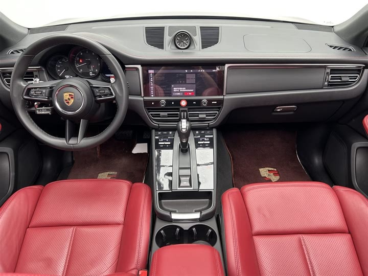 Фото 14 - Porsche Macan