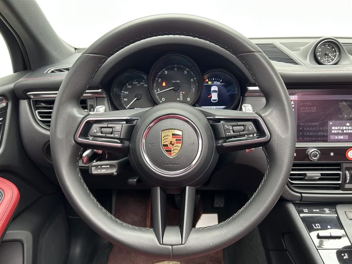 Фото 17 - Porsche Macan