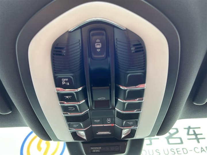 Фото 18 - Porsche Macan