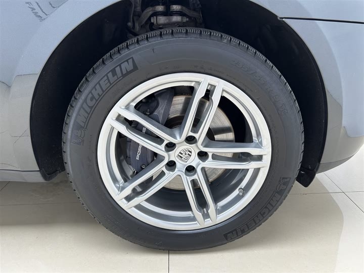 Фото 5 - Porsche Macan