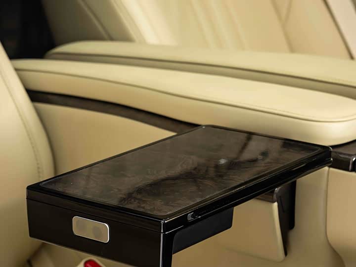 Фото 15 - Toyota Vellfire