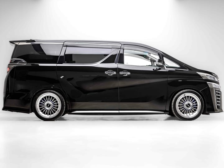 Фото 5 - Toyota Vellfire