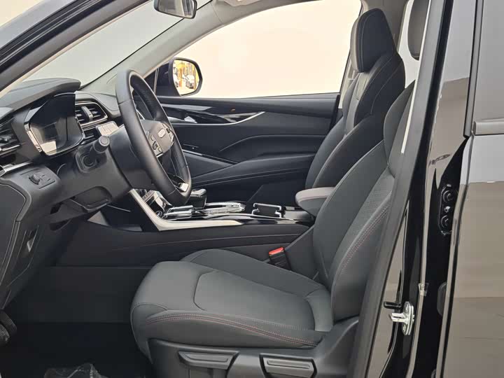 Фото 7 - Maxus D60