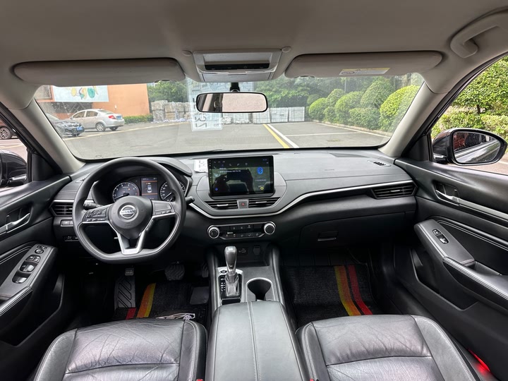 Фото 14 - Nissan Teana