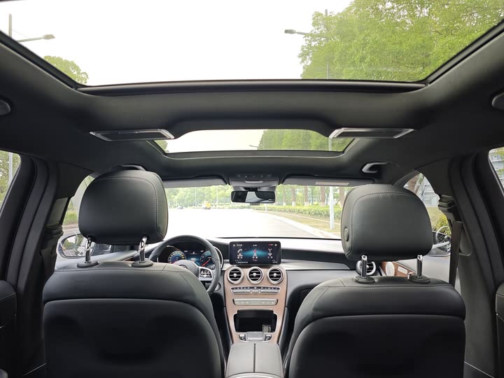 Фото 15 - Mercedes-Benz GLC-Class