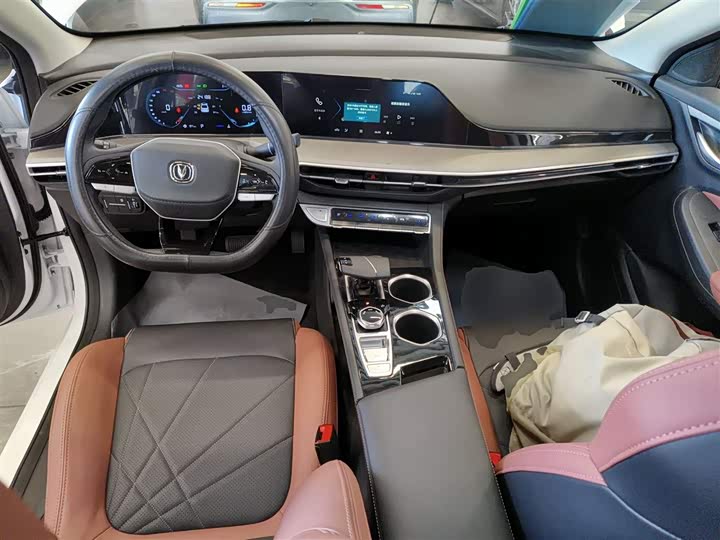 Фото 10 - Changan Eado Plus