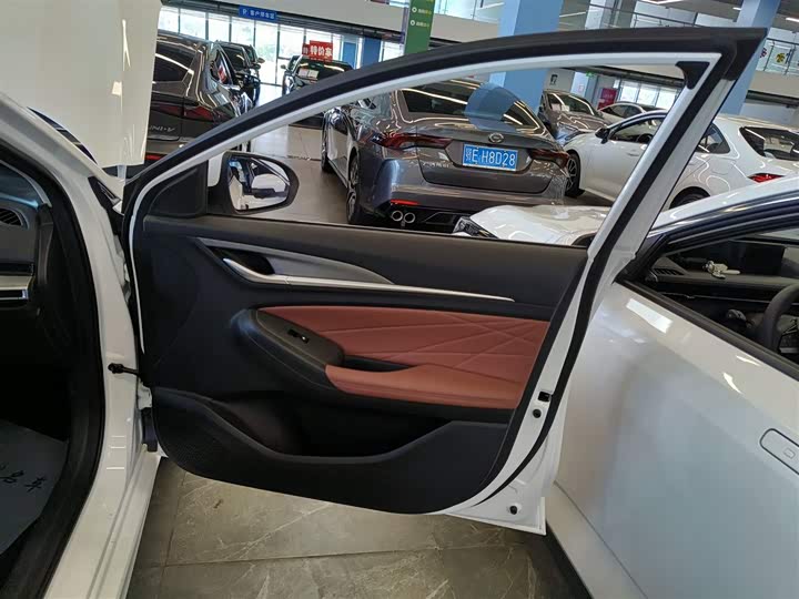 Фото 26 - Changan Eado Plus